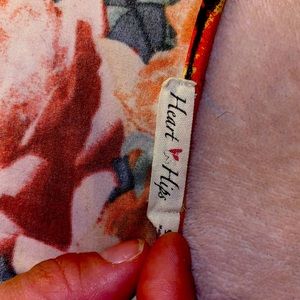 Heart and hips navy blue floral bodycon mini dress